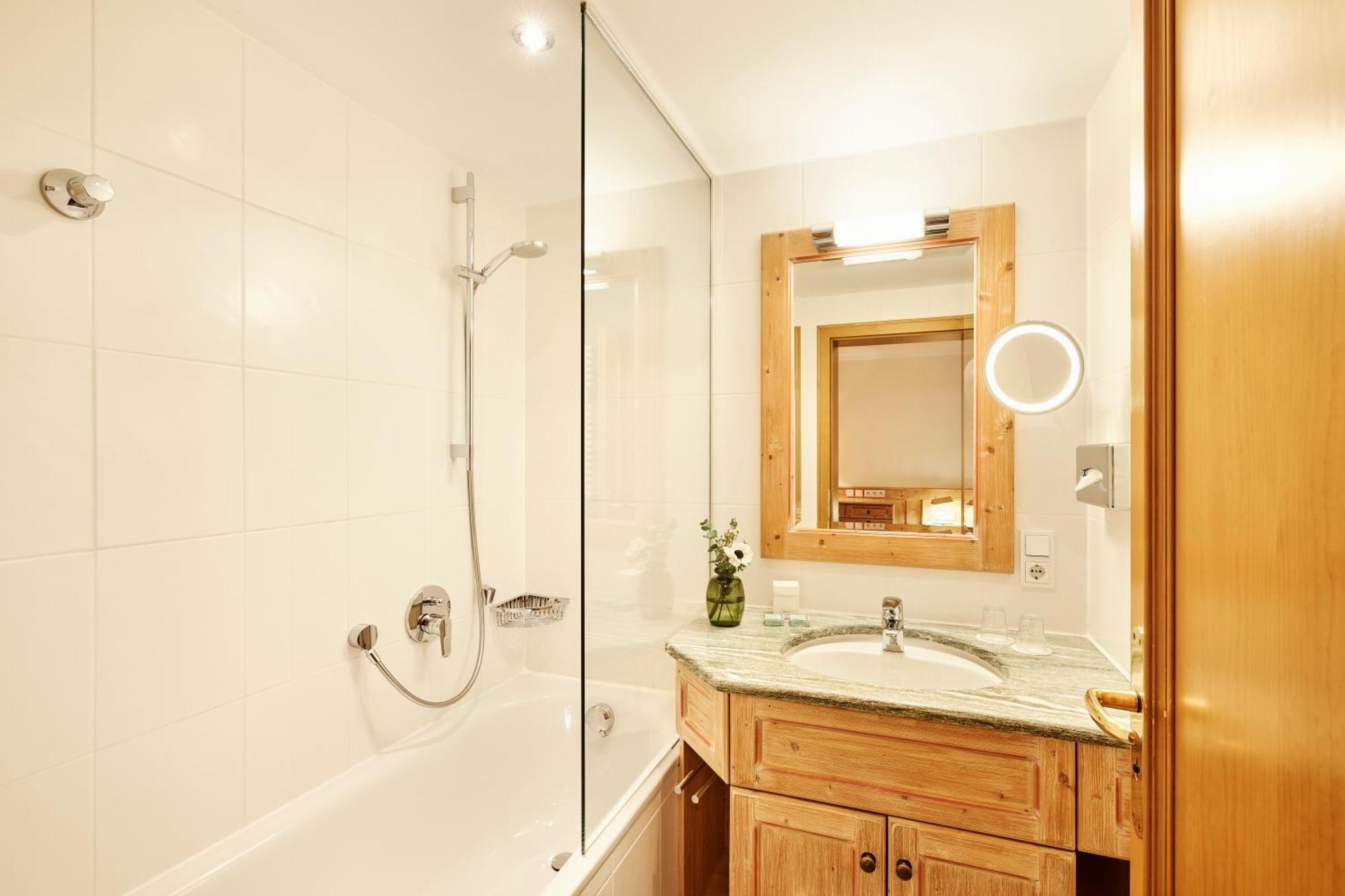 Hotel Auf Der Gsteig Gmbh Lechbruck Dış mekan fotoğraf